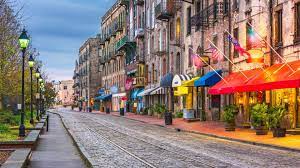 Georgia, the biggest state on the east of the mississippi river, offers a great variety of landscapes for an expatriation project: Five Essential Georgia Cities To Visit After Atlanta