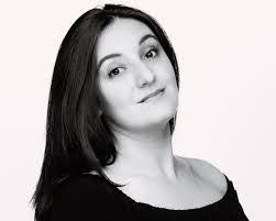 Beth Taylor's Instagram, Twitter & Facebook