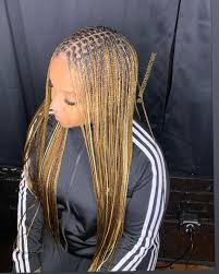 29 Trendy Black And Blonde Small Box Braids To Copy In 2020 Styleuki Knotless is easy because they are easily foldable to occupy a smaller space. 29 trendy black and blonde small box