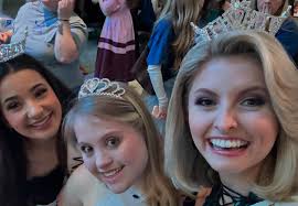 Greetings from NIGHT TO SHINE 🐚🐠🦀 Thank you @timtebowfoundation for  having us out to your beautiful Night to Shine event as guests! It was  absolutely incredible, we got to spend the evening