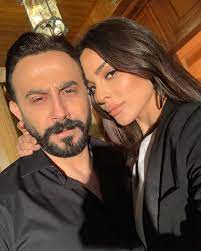 والمسلسل من بطولة الفنان السوري قصي خولي والممثلة اللبنانية نادين نسيب نجيم. Ù†Ø§Ø¯ÙŠÙ† Ù†Ø¬ÙŠÙ… Ùˆ Ù‚ØµÙŠ Ø®ÙˆÙ„ÙŠ ÙÙŠ Ø£Ø¯ÙˆØ§Ø± Ù…ÙØ§Ø¬Ø¦Ø© Ù„Ø±Ù…Ø¶Ø§Ù† 2020 Et Ø¨Ø§Ù„Ø¹Ø±Ø¨ÙŠ