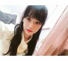 Jisoo Selca Hanbok Gambar Kim Band