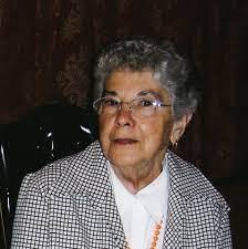 Fern Hope's Instagram, Twitter & Facebook