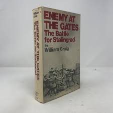 Enemy at the gates: The battle for Stalingrad: CRAIG, William.:  9780883490006: Amazon.com: Books