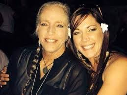 Brandi Bradshaw's Instagram, Twitter & Facebook