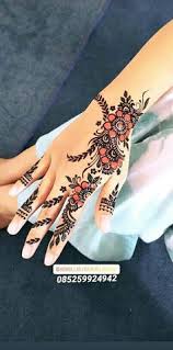 Kumpulan motif henna pengantin simple henna wedding simple henna adalah salah satu usaha untuk dapat mempercantik diri sendiri dengan lukisan yang indah yang ada. 44 Ide Henna Di 2021 Desain Henna Henna Tato Henna