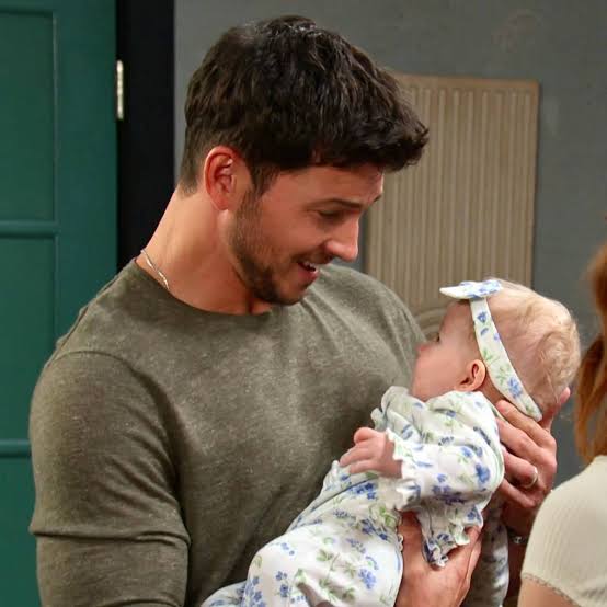 Joy Introduces Alex to His Daughter [Recap] - Daytime Confidential