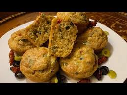 Cake Salee Au Thonأحلى ميني كيك بالطون والجبن Youtube In 2020 Food Breakfast Chef