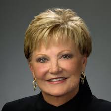 Leslie Bumgarner's Instagram, Twitter & Facebook