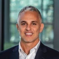 Robert Fragoso's Instagram, Twitter & Facebook