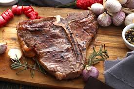 How to cook t bone porterhouse steak in a cast iron pan is today's cast iron skillet recipe video. T Bone Steak Vom Simmentaler Rind Online Kaufen Meinmetzger De