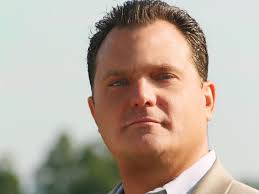 9 Top Financial Adviser Recruiters to Know Right Now