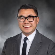 Sen Nguyen's Instagram, Twitter & Facebook