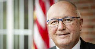 Waarom Pete Hoekstra fundamenteel ongeschikt is om ambassadeur te zijn