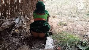 Indian Desi Ragini Bhabhi Ke Sarso Ke Malik Sex: Jungle Porn