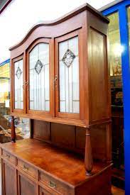 Credenza Liberty Con Alzata A Vetri Faggio Inizio 900 A Tre Ante Fronte 133 5 Cm Credenza Liberty Mobili D Epoca Credenza