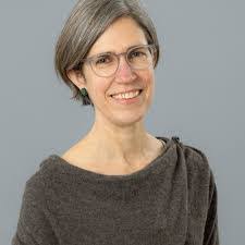 Jill Thurlow's Instagram, Twitter & Facebook