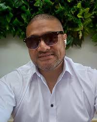 Clint Dobbs's Instagram, Twitter & Facebook