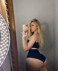 PawgLife on X: Can you handle this big white booty? #PawgLife #Pawg  #Whooty #ThickWhiteGirl #ThickChickFriday t.coXbG2Pb7bfO  X