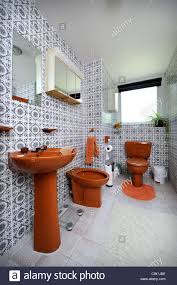 The bathroom suite itself was fine but the paint had gotten a bit cracked and flaky and the tile grouting was plus i'd never really been happy with the pale turquoise colour we'd painted it when it was first done she was interested in purchasing my starlight fabric to reupholster a 1970s gplan style chair. Bathroom With Brown Suite In A 1970 S Style House Which Was Featured In A 1975 Magazine Makeover Uk Stoc Retro Bathrooms 70s Bathroom Decor 80s Interior Design