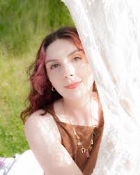 Book senior portrait sessions for class of 2026