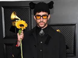 2,334 tracks | 514 albums. Bad Bunny Had The Best Accessory Of The Night A Sunflower Vogue