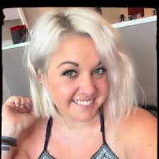 Looking for a great colorist in the area for blonde highlights?