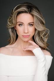 Chelsea Larkin's Instagram, Twitter & Facebook