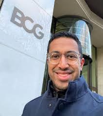 Bernard Graf's Instagram, Twitter & Facebook