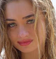 Former Antioch student, Carina will perform as National Headliner for  Brentwood Tree Lighting Festival, Saturday, Nov. 26