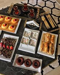 4 589 Likes 52 Comments Batuhan Cinar Berk Emel Batu On Instagram Gunaydin Gec Kahvalti Bambu Bolmeli Tabaklar Cicil Yemek Sunumu Ikramlar Tatli