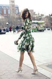 Lialbert robe tricot femme élégant robe moulante manches longues robe. Une Pochette A Porter Avec Une Robe Verte 18 Tenues Et Looks Lookastic France