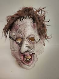 Texas Chainsaw Massacre Leatherface Adult 3/4 Vinyl Mask Rubies