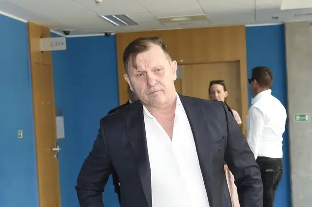 Soukup na dně: Oteklý podnikatel vypadá jako před zhroucením, na nadávky  energii našel – Kafe.cz