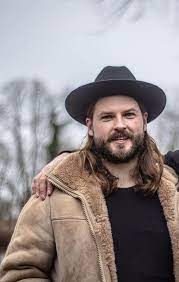If you want to try again. Sind Fureinander Alles Ian Hooper Dankt Frau Fur Support Promiflash De