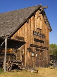 Pin By Barbara Smith On Barns Old Barns Country Barns Rustic Barn