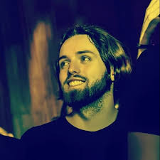 Osiągnieciem nazywasz wrzucenie foty z torbami? Brooo ja sie ciesze i  doceniam że dziś koleiny raz usiadłem z kompletem rodziny przy wygil8jnym  stole 🫡