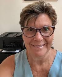 Michelle Cote's Instagram, Twitter & Facebook