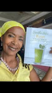 I love simple smoothies, and this book from my friend Immacula Oligario is  an excellent ressource not only for easy and delicious smoothies but