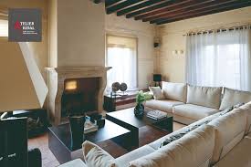 Cheminee Provencale Sur Socle En Pierre Naturelle Fabrication Artisanale Atelier Alain Bidal En 2020 Cheminee Cheminee Design Style Provencal