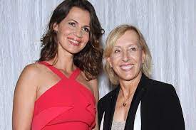 Icon of the game codycross © fanatee, inc. Tennis Legend Martina Navratilova Marries Partner Of Eight Years Julia Lemigova World News Mirror Online