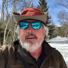 Please join me in congratulating Univeristy Of Arizona grad Aaron Lemke who  was recently promoted to #Arizona #CommercialBanking Leader for Wells  Fargo!