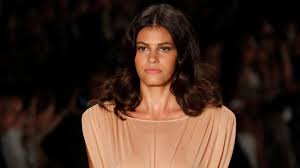 Mit dem sendestart bringt c&a die „must haves für. Alisar Ailabouni Das Topmodel Mit Migrationshintergrund