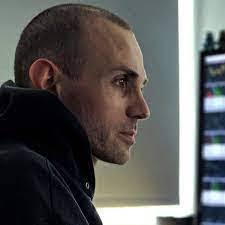 Aaron Rentfrew's Instagram, Twitter & Facebook