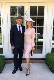 Pin By Rose Ferns On Dresses With Hats Royal Wedding Outfits Royal Wedding Guests Outfits Dresses For The Races