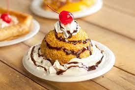 There's pizza, fries, mexican food and i later learned that the hermosa beach lifeguards even have a fish taco stand there. Hole Mole