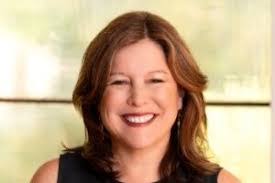 Stephanie Shipe's Instagram, Twitter & Facebook