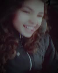 Leila Booth's Instagram, Twitter & Facebook