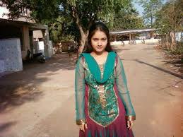 Mom blackmailed by beauty parlour owner to funk with her frnds. Akka Nu Blackmail Chesi Denganu Amma Ni Bathroom Lo Dengina Koduku Telugu Sex Story