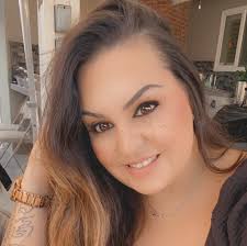 Stephanie Morra's Instagram, Twitter & Facebook